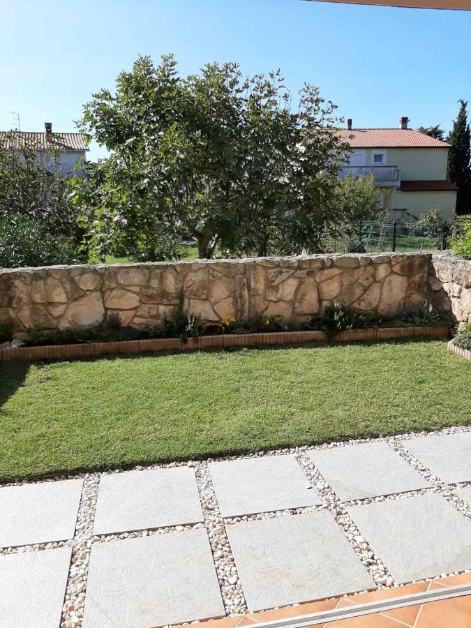 Apartma Andrea Medulin Bagian luar foto
